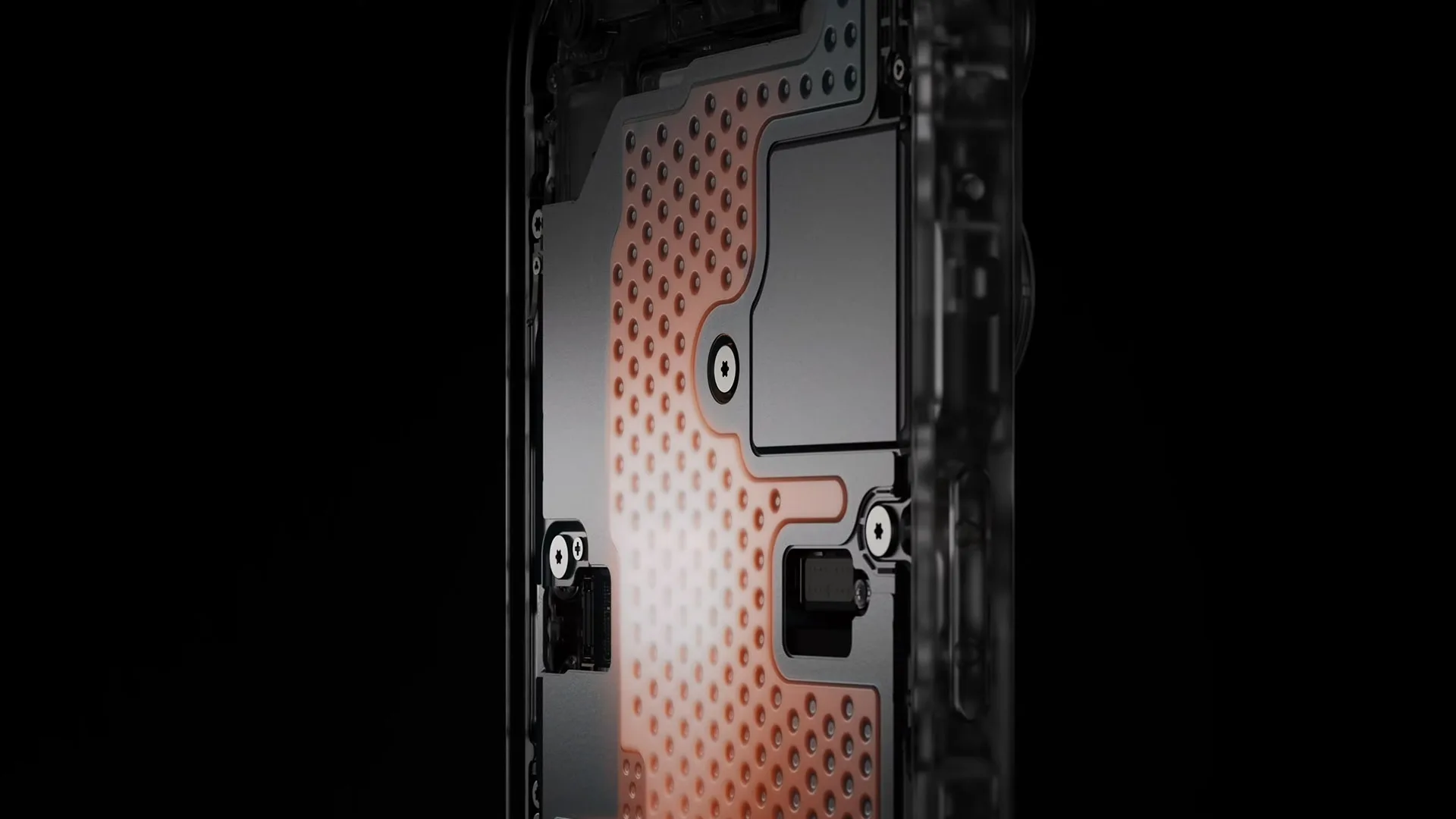iPhone 18 Pro'nun gövdesi içindeki buhar odasının ısınan hâlini gösteren kesit görseli