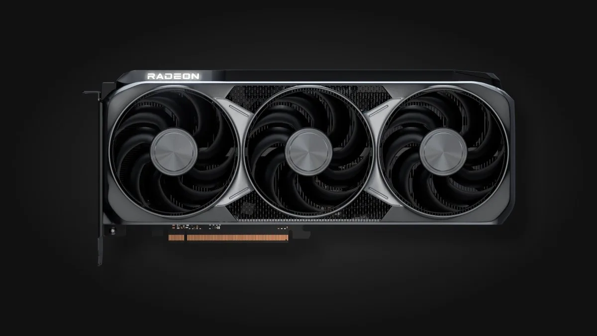 Siyah fonda üç fanlı AMD Radeon ekran kartının önden görünümü; üst kısımda Radeon yazısı