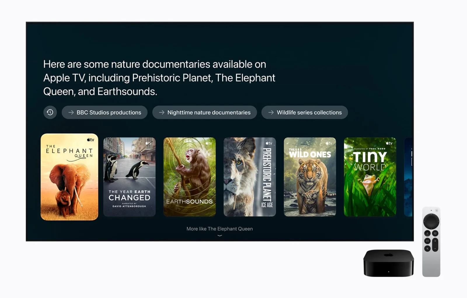 Televizyonda Siri AI'ın önerdiği doğa belgeselleri listesi, önünde Apple TV 4K ve Siri Remote