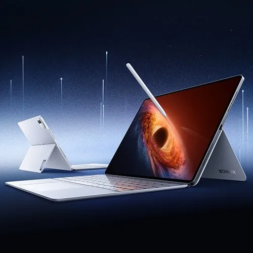 Honor MagicPad 4 klavye ve kalemle birlikte