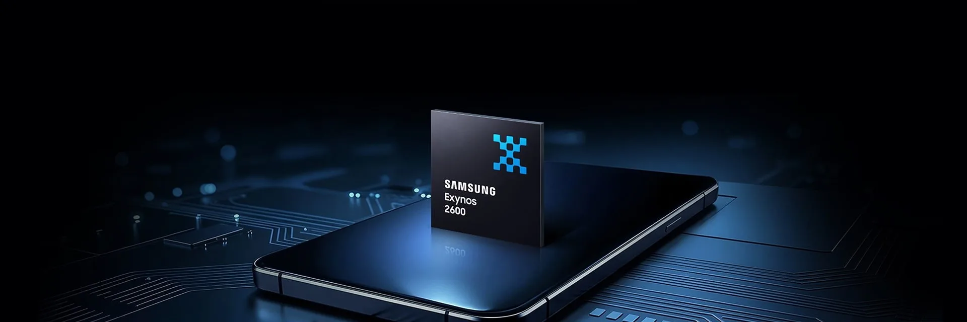 Koyu mavi devre kartı zemini üzerinde Samsung Exynos 2600 yongası ve bir telefon