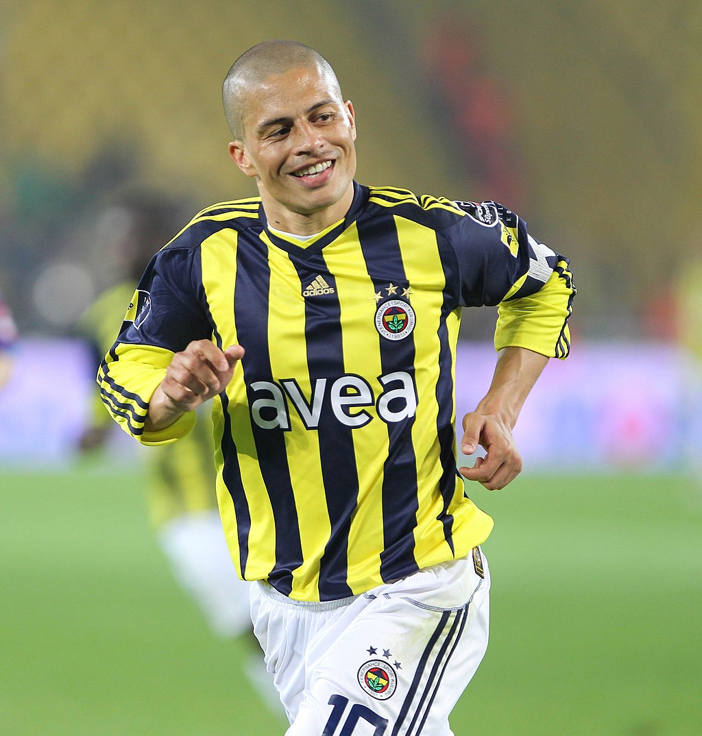 Fenerbahçe Tarihinin En İyi Futbolcuları Alex de Souza