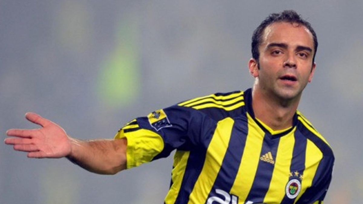 Fenerbahçe Tarihinin En İyi Futbolcuları Semih Şentürk