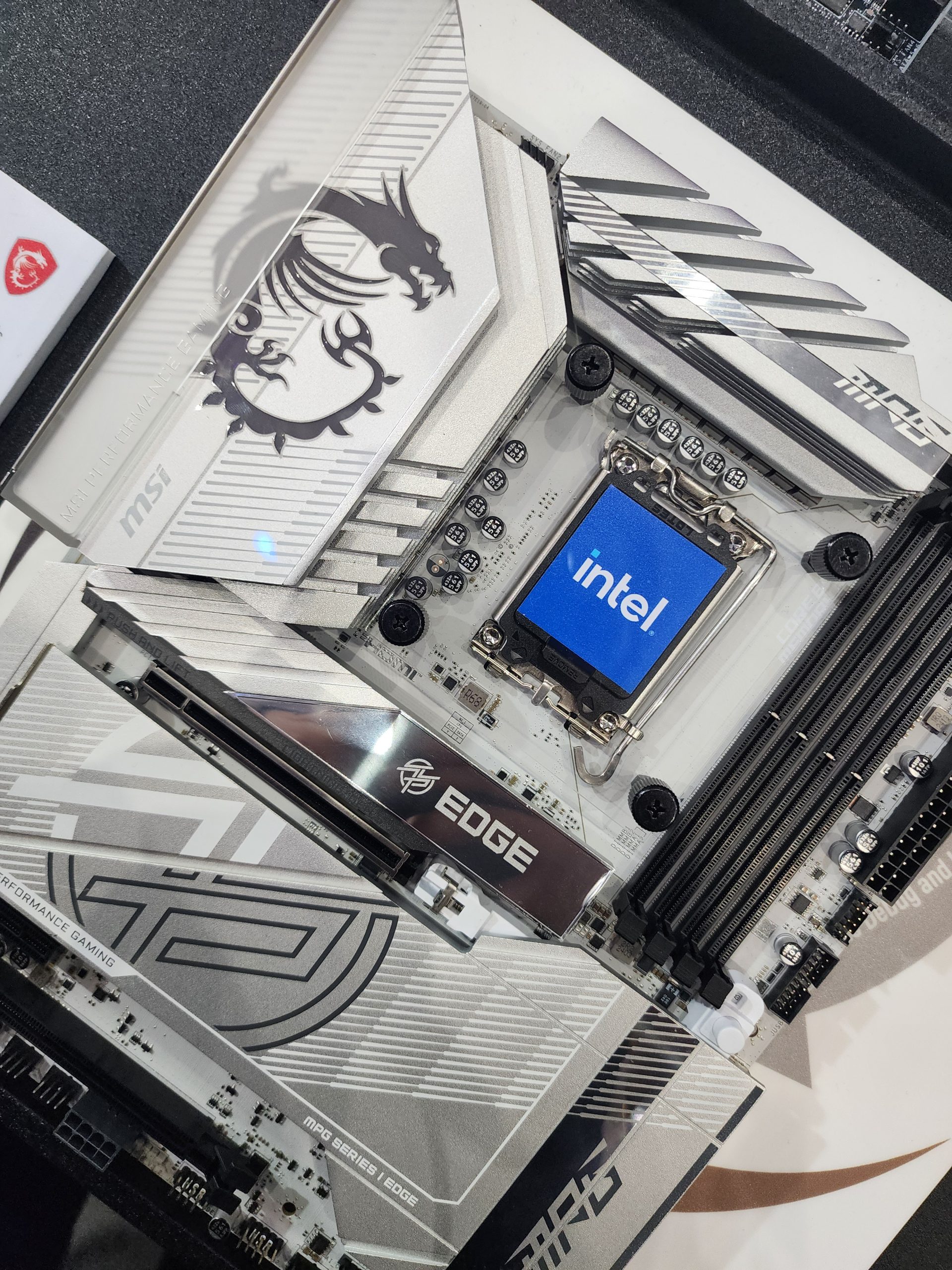 High-quality graphic representation of MSI Z890 and B860 with Microcode 0x116 updates, featuring modern and technological elements.