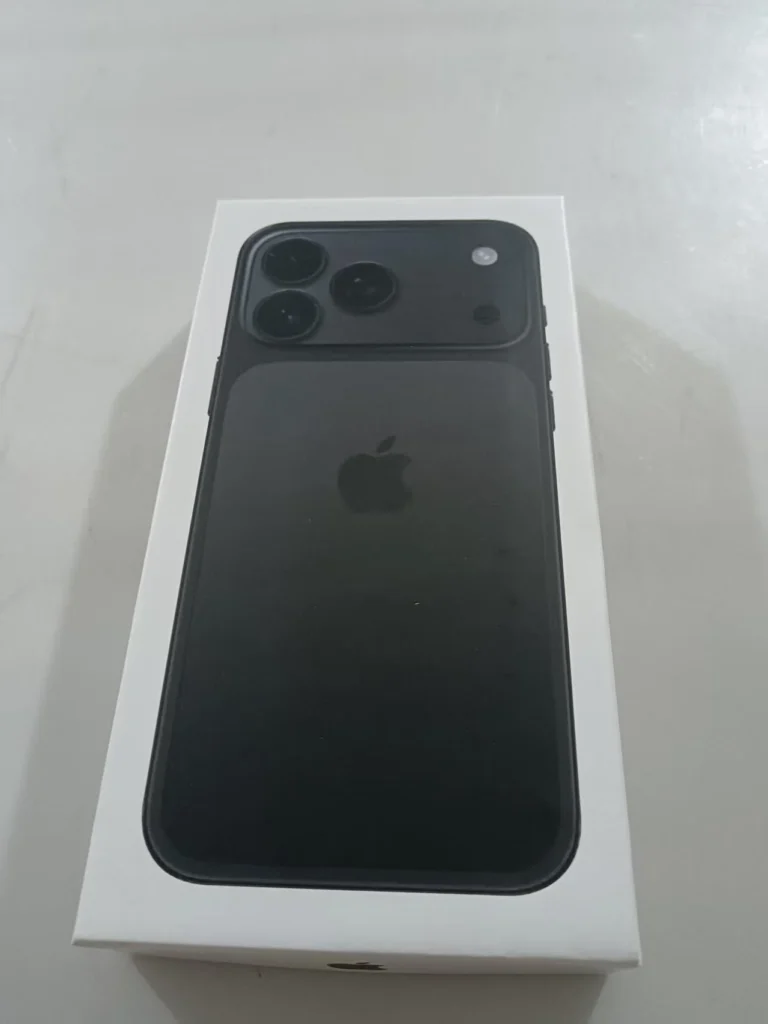 iPhone 17