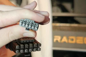 AMD Radeon RX 9070 XT GPU’da İlk 16-Pin Bağlantı Erimesi Olayı