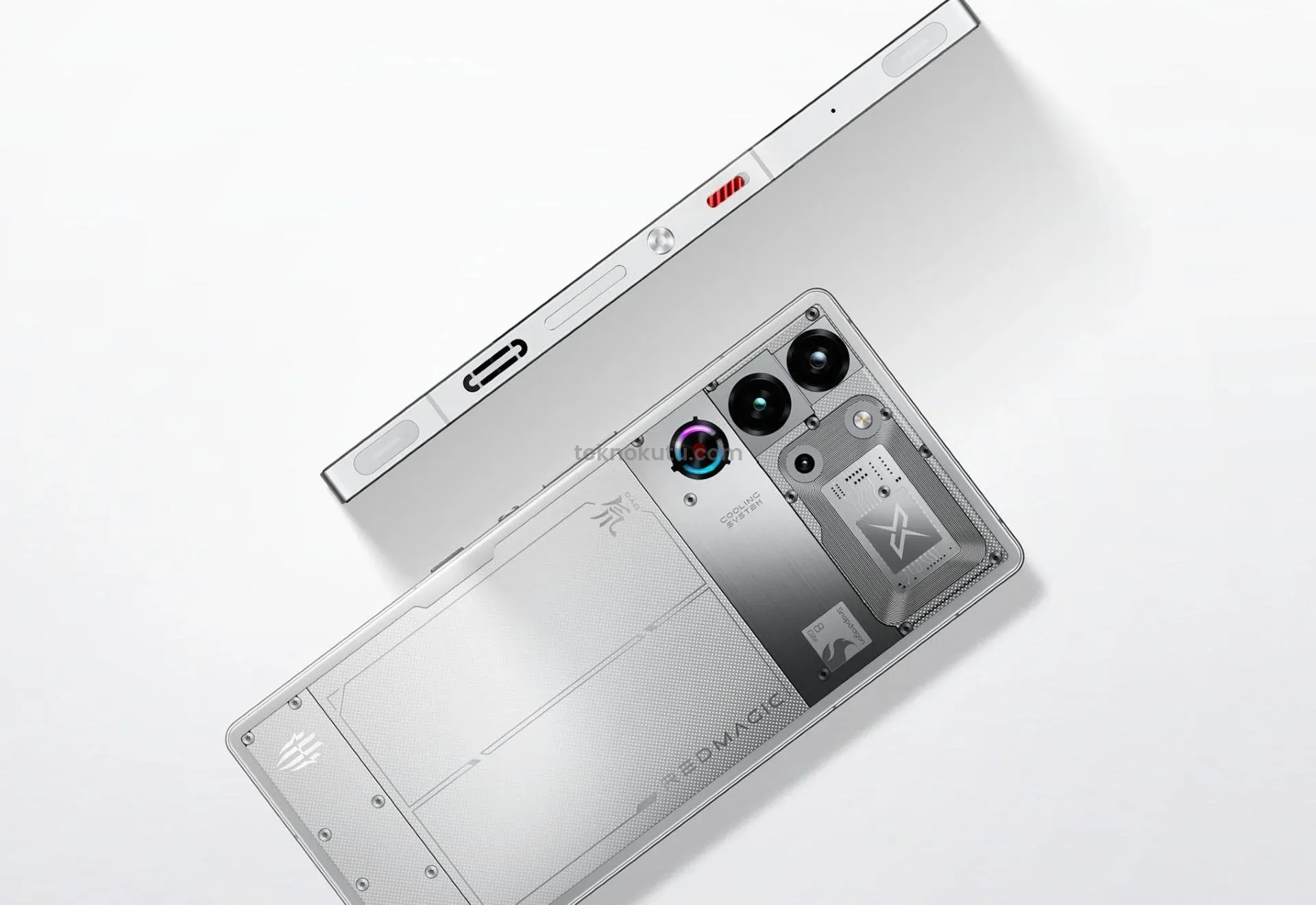 REDMAGIC 11 Pro: Snapdragon 8 Gen 5 ile Güçlendirilmiş Yeni Oyun Canavarı