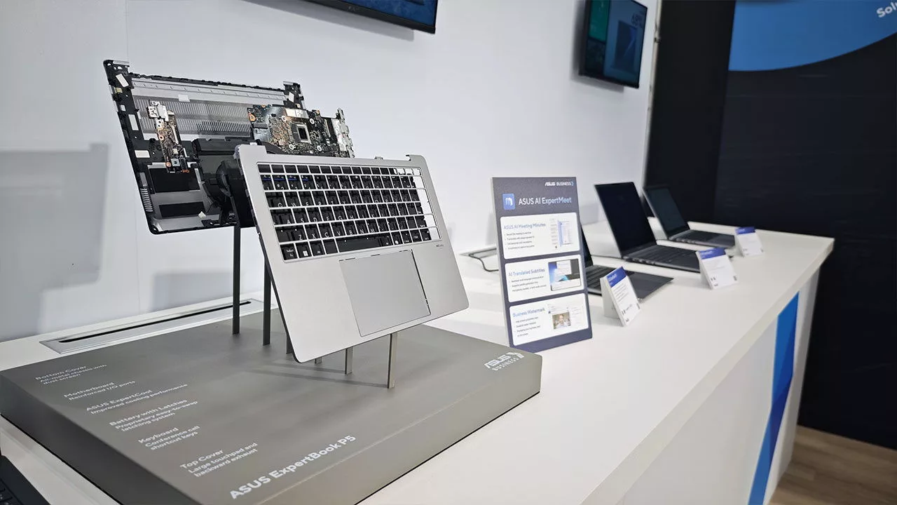 Futuristic AMD Computex 2025 showcasing new gaming and AI PC technologies.