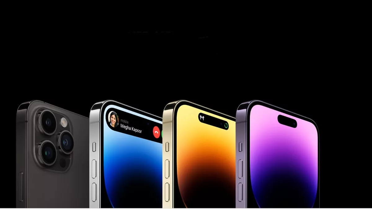 A modern and aesthetic representation of the iPhone 17 Pro and iPhone 17, highlighting their features and differences in a clean and stylish layout.