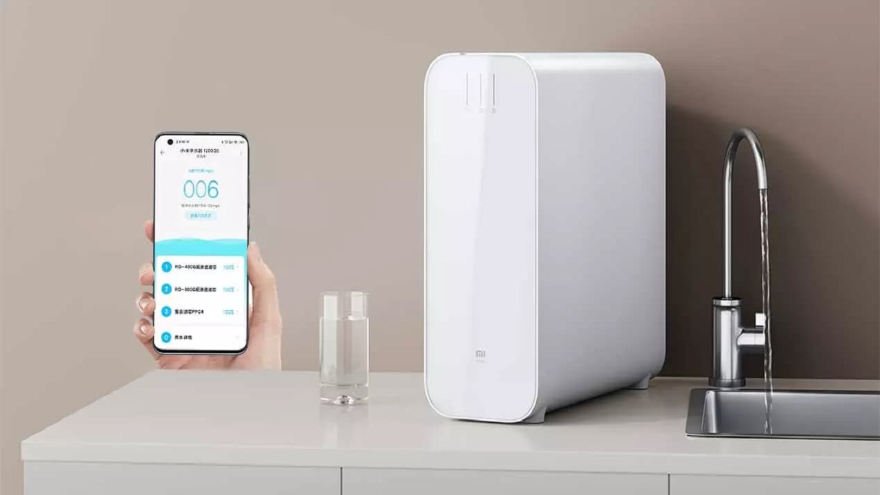 High-quality visual of Xiaomi and Mijia water purifiers in a modern and aesthetic setting.