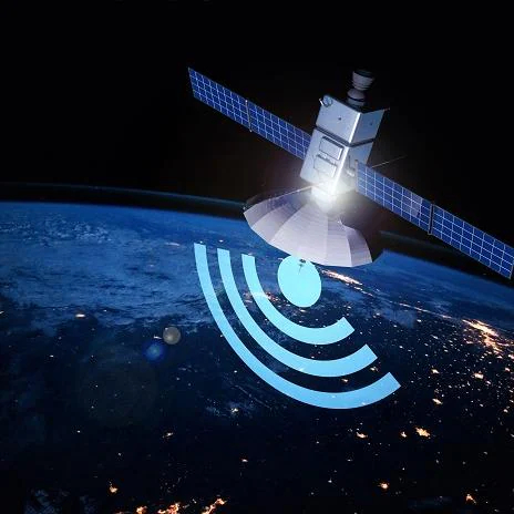 An aesthetic depiction of Airtel and Starlink collaboration for satellite internet in India, featuring a futuristic city and satellite technology.