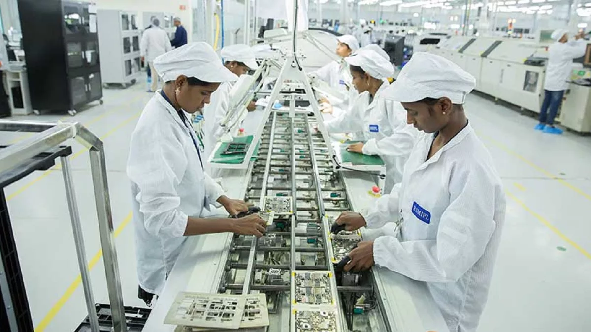 Visual representation of Google Pixel smartphone production plans shifting from Vietnam to India.