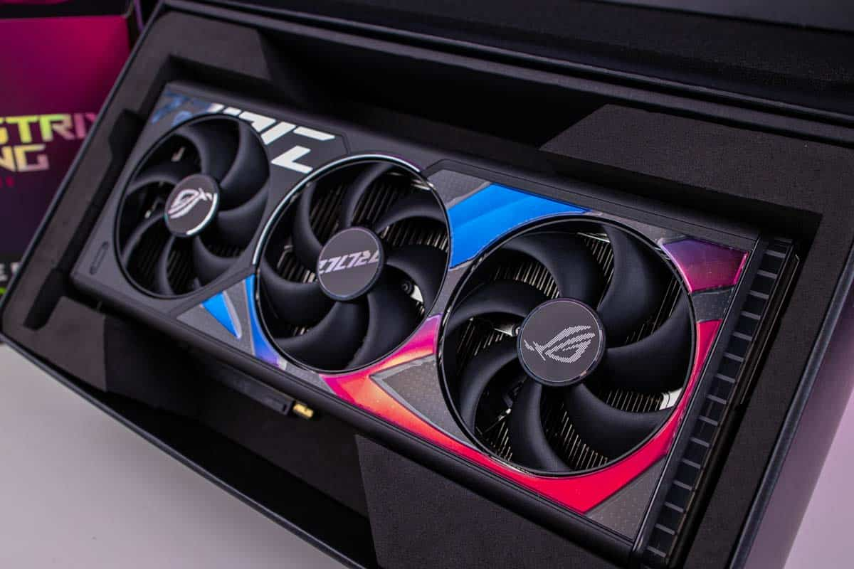 ASUS GeForce RTX 5090: 3 GHz Overclock Başarıları