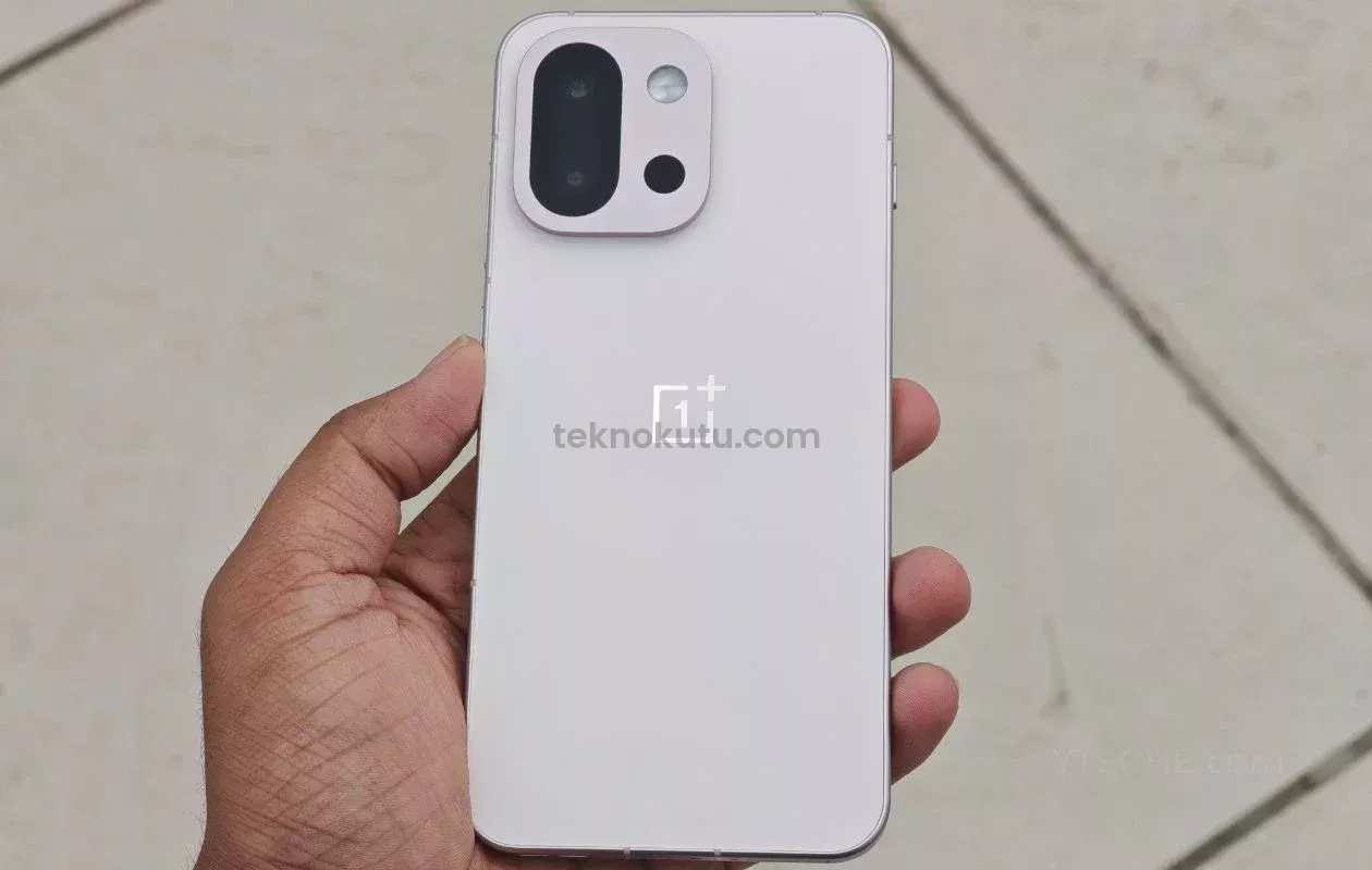 OnePlus 13s: Kompakt Amiral Gemisi Akıllı Telefon İnceleme