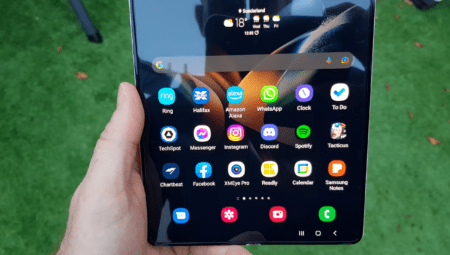 Galaxy G Fold: İlk Üç Katlanabilir Telefon