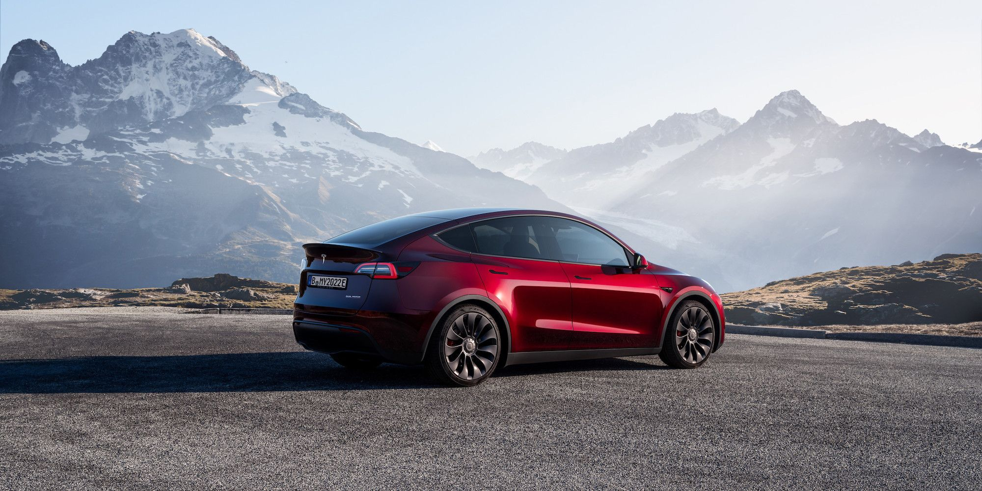 Tesla Model Y Juniper ile Yeni Performans ve İvmelenme