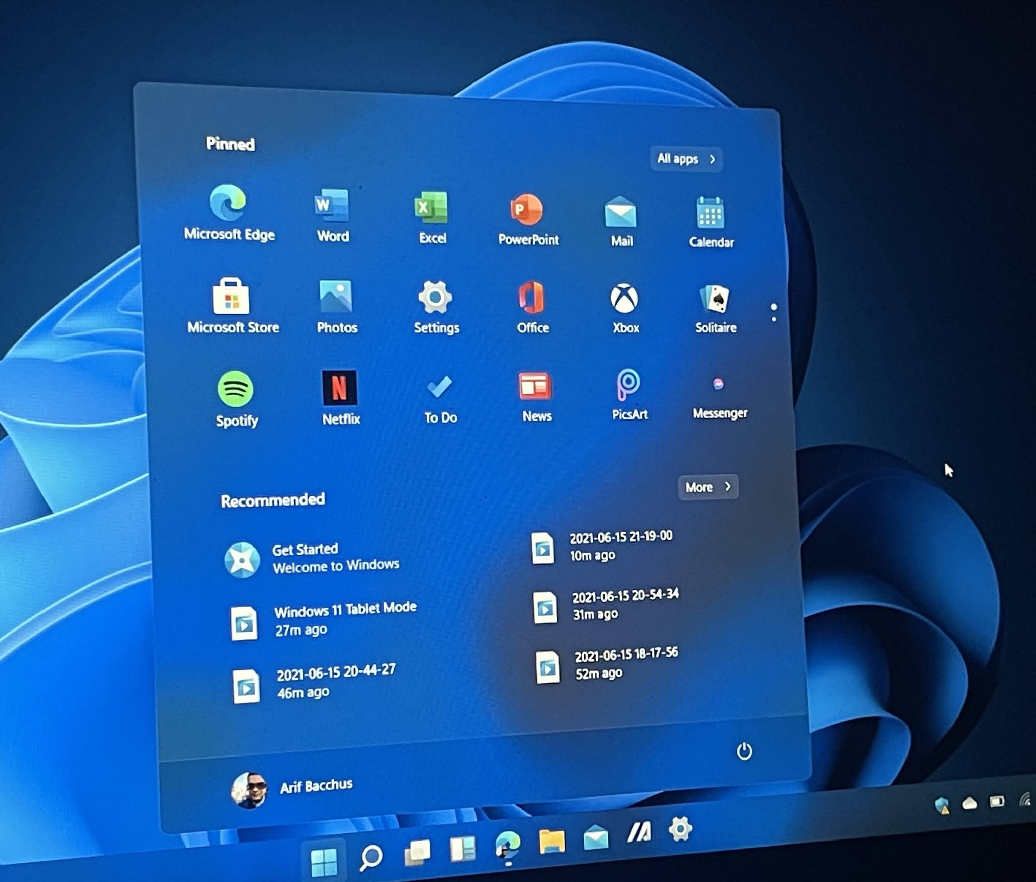 Illustration of copying text from an image in Windows 11 with a sleek digital workspace.