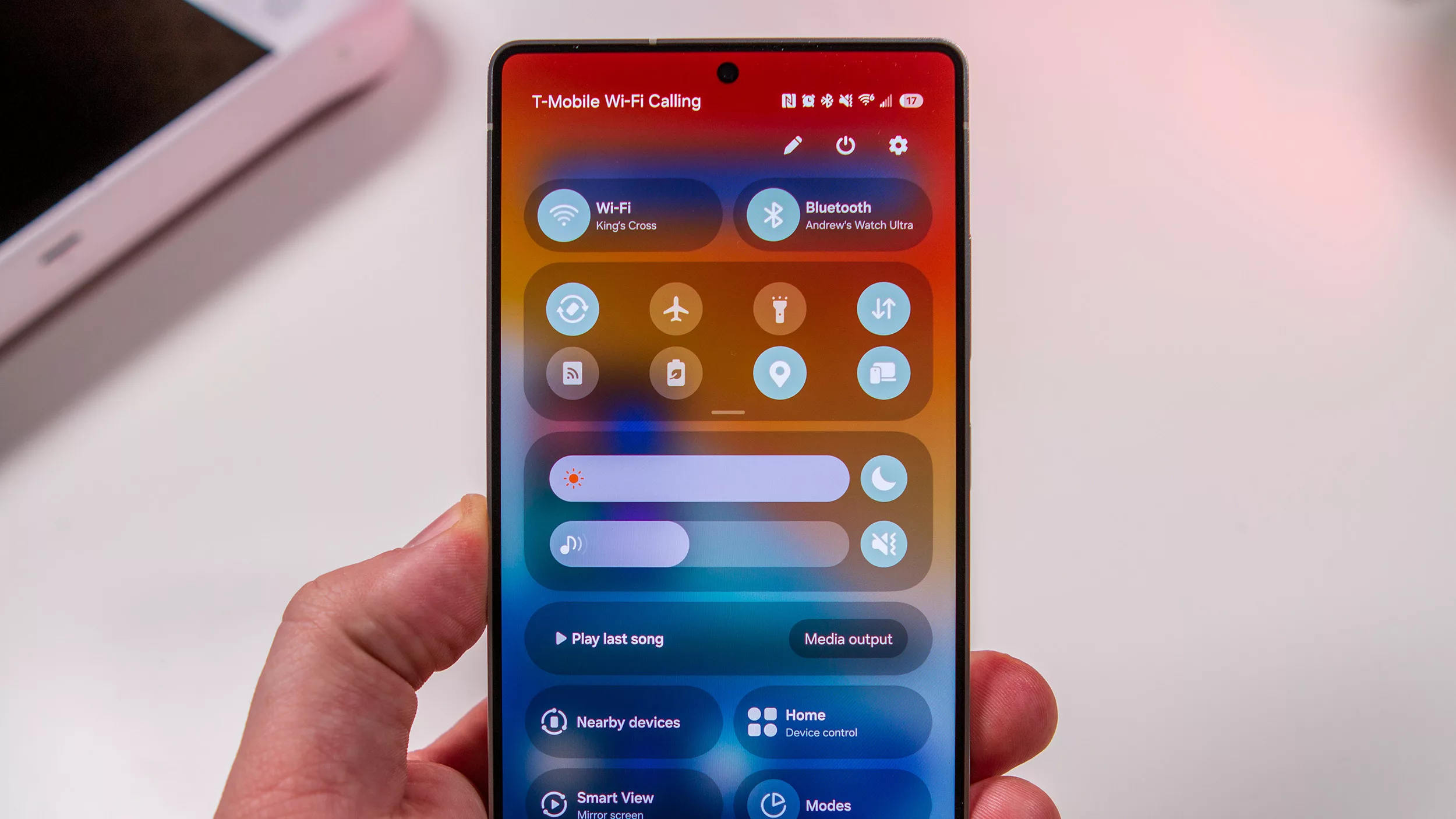 A modern design showcasing the Samsung One UI 8 alarm groups and user-friendly features on a smartphone.